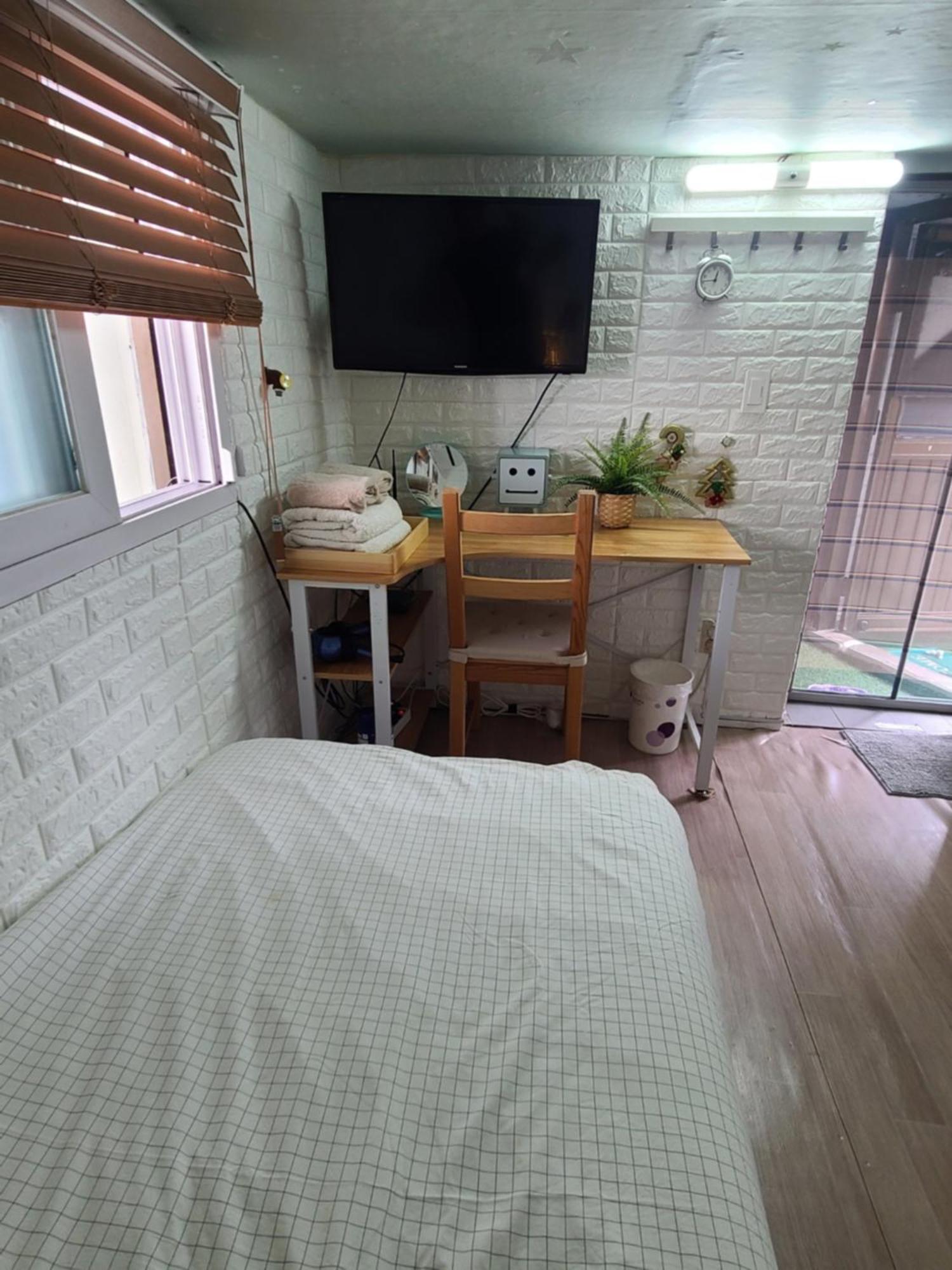 Appletree Guesthouse Seoul Bagian luar foto